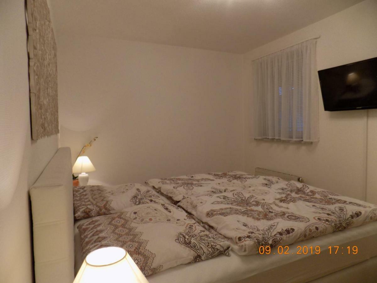Ferienvilla Waldstrasse Wohnung Nr. 4 ゼーバート・ヘリングスドルフ エクステリア 写真